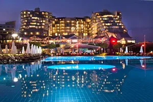 LİMAK LARA DE LUXE HOTEL & RESORTS